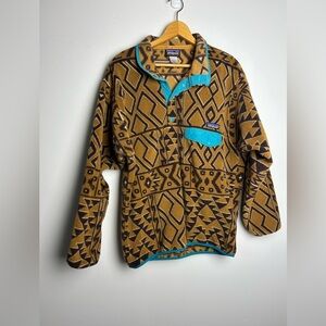 VTG PATAGONIA SYNCHILLA Fleece Sweater Snap Men’s Size M Novelty Print